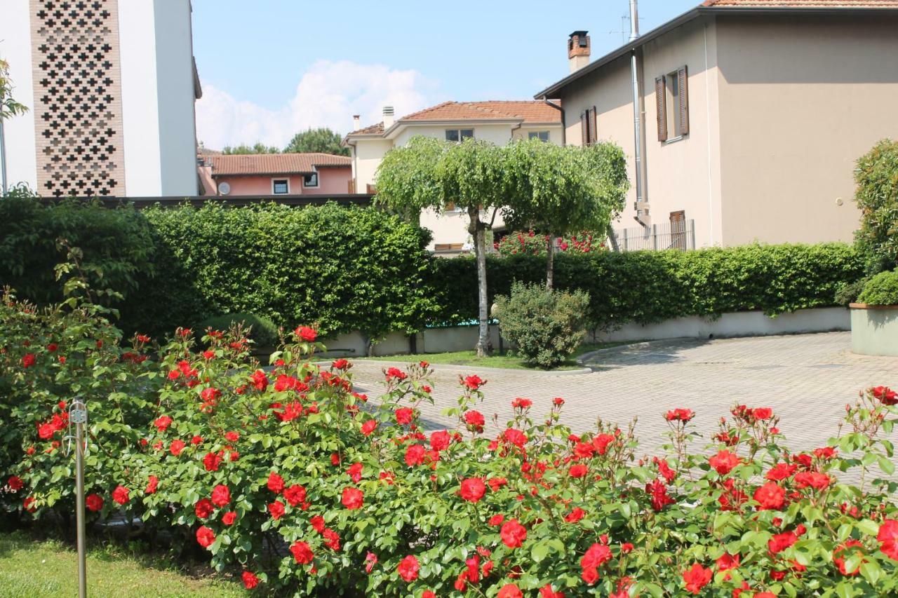 Indesenzano Apartment Desenzano del Garda Exterior foto