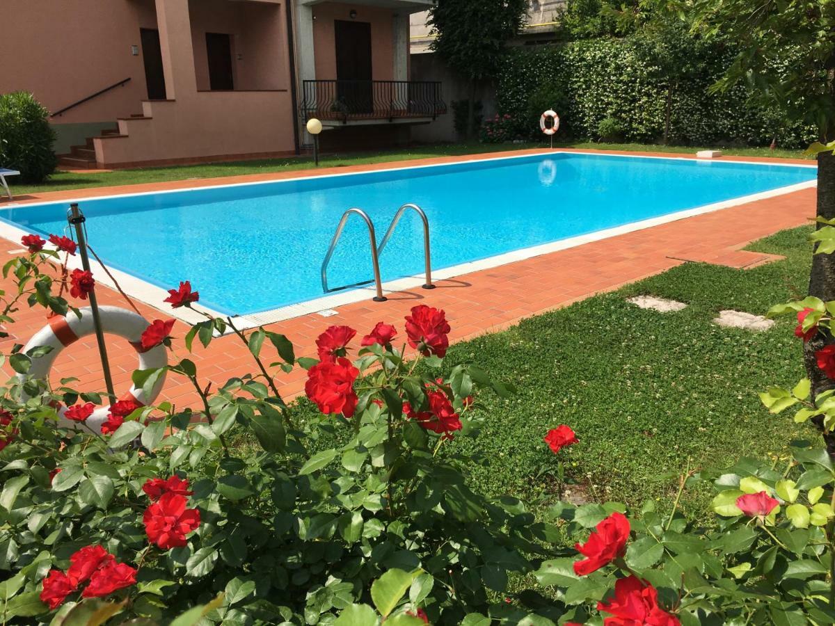 Indesenzano Apartment Desenzano del Garda Exterior foto